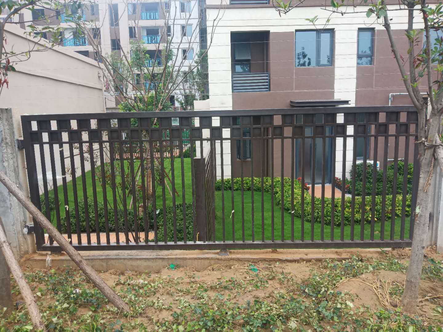 內(nèi)蒙古自治區(qū)，錫林浩特市，尊岳城售樓部